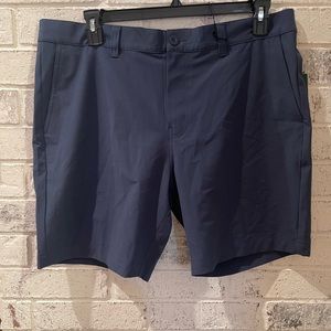 New Travis Mathew Bermuda shorts size 38
